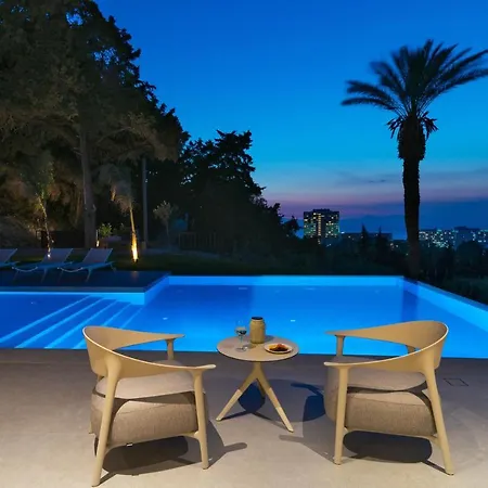 Casa Palmera Villa *